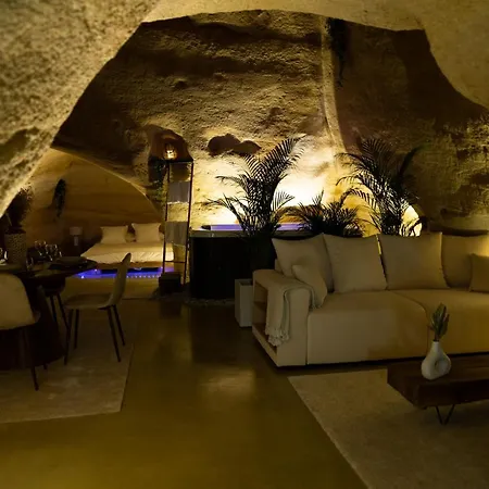 La Falaise Perdue : Suite Troglodyte Grandiose Doue-la-Fontaine Exterior photo