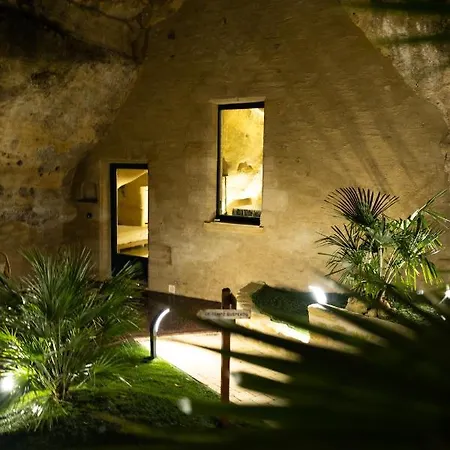 La Falaise Perdue : Suite Troglodyte Grandiose Doue-la-Fontaine Exterior photo