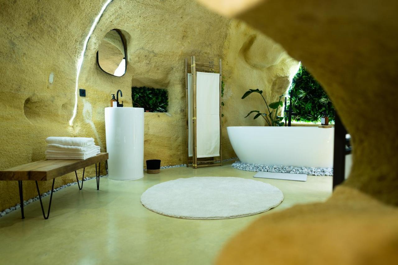 La Falaise Perdue : Troglodyte Grandiose Apartment